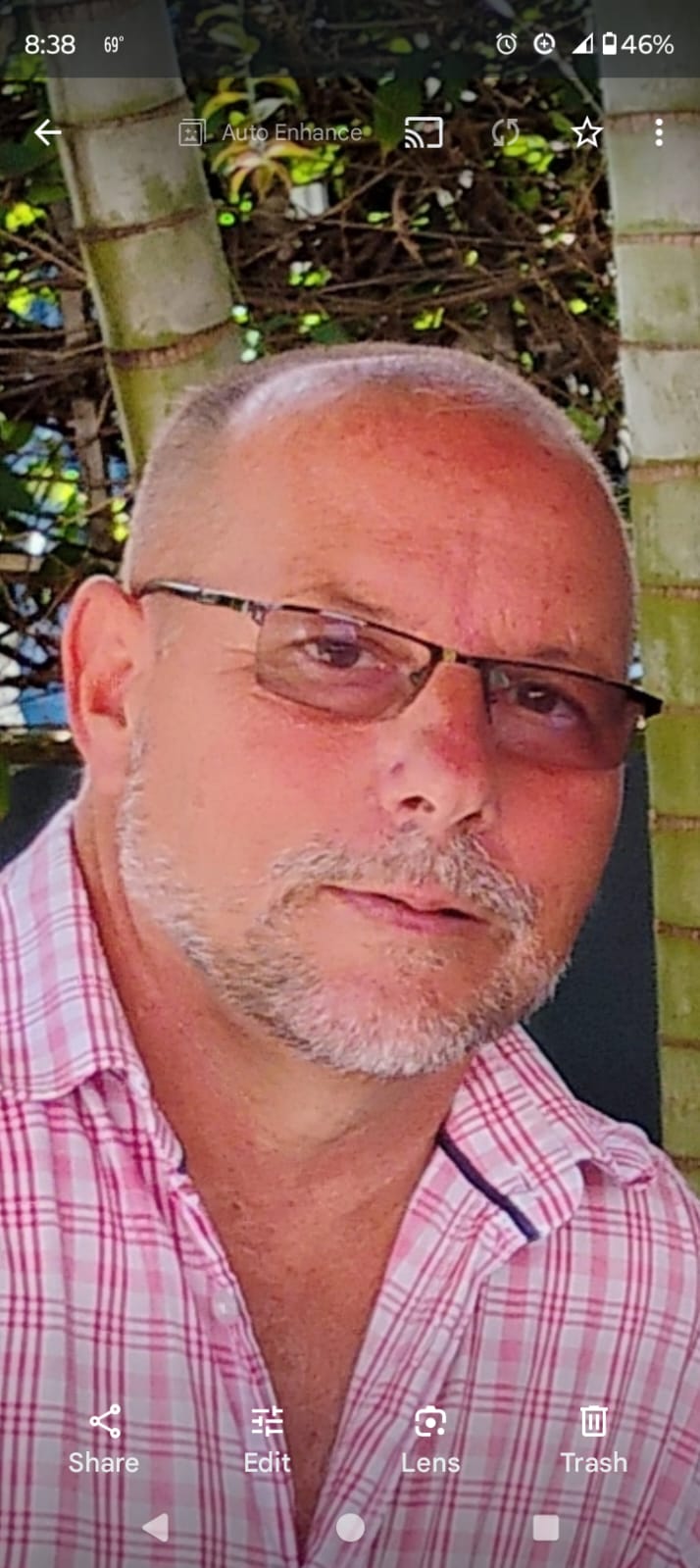 Pastor Bruce